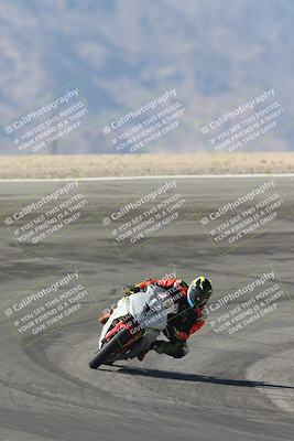 media/Oct-30-2025-Racers Edge (Thu) [[dabbdaf680]]/3-B Group/Session 2 (Bowl Exit)/